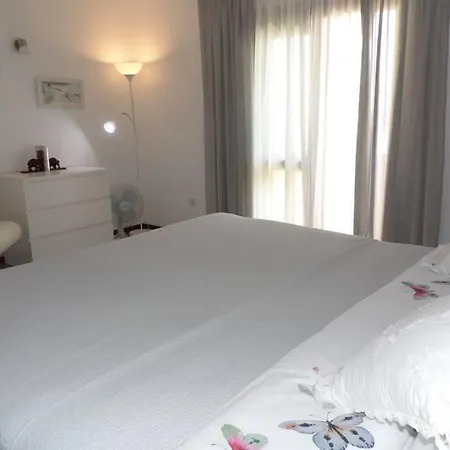 Happy House-fantastic With Amenities Apartment