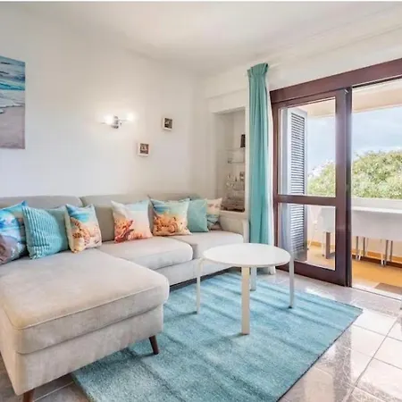 Emerald House- In Albufeira