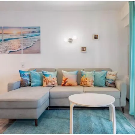 Emerald House- In Albufeira