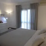 Апартаменты Happy House-fantastic With Amenities